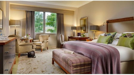 Druids Glen Hotel & Golf Resort Guestroom